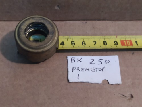 Premistop pompa acqua - ,